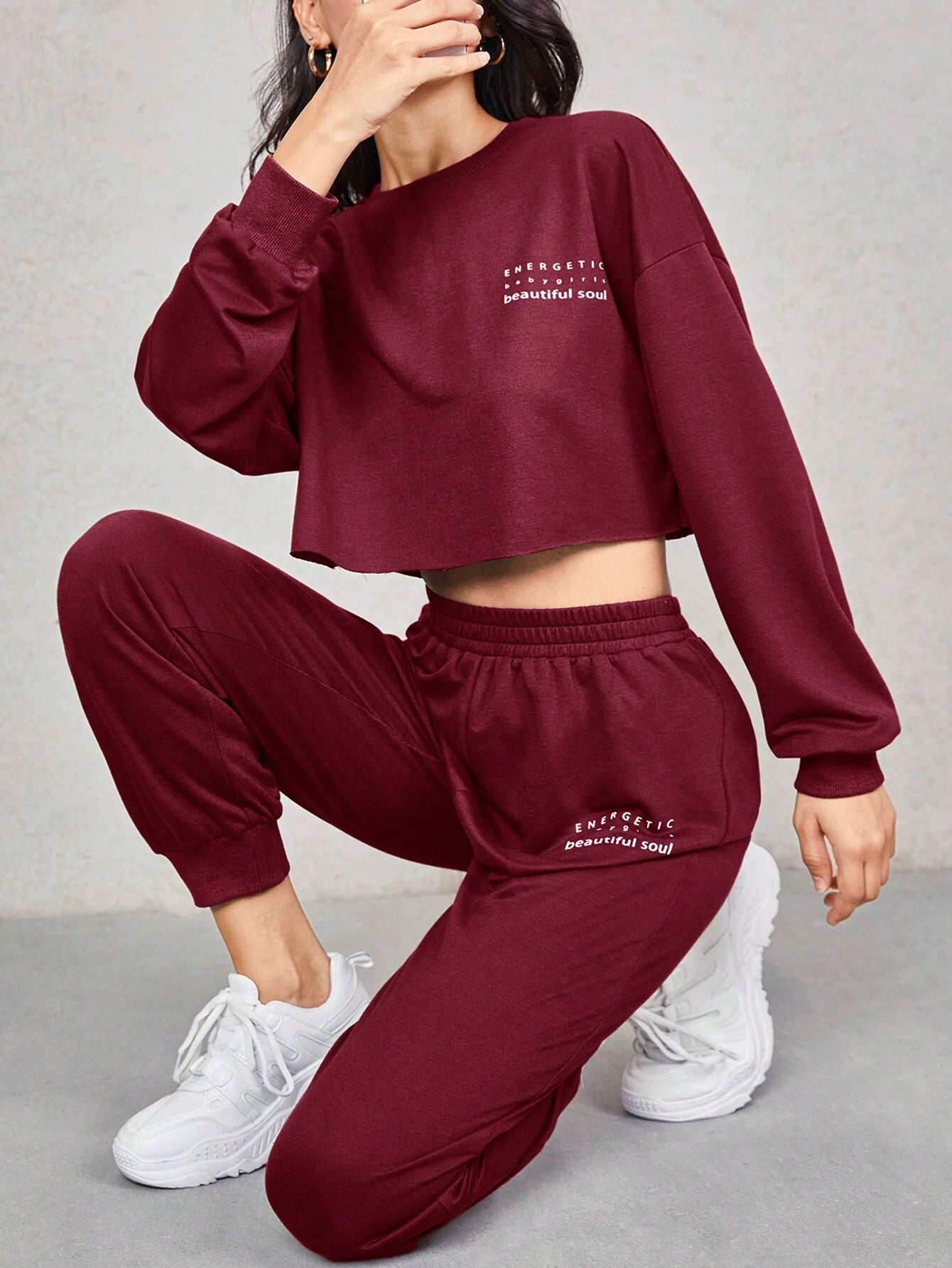 EZwear Letter Graphic Drop Shoulder Pullover & Sweatpants Set shein