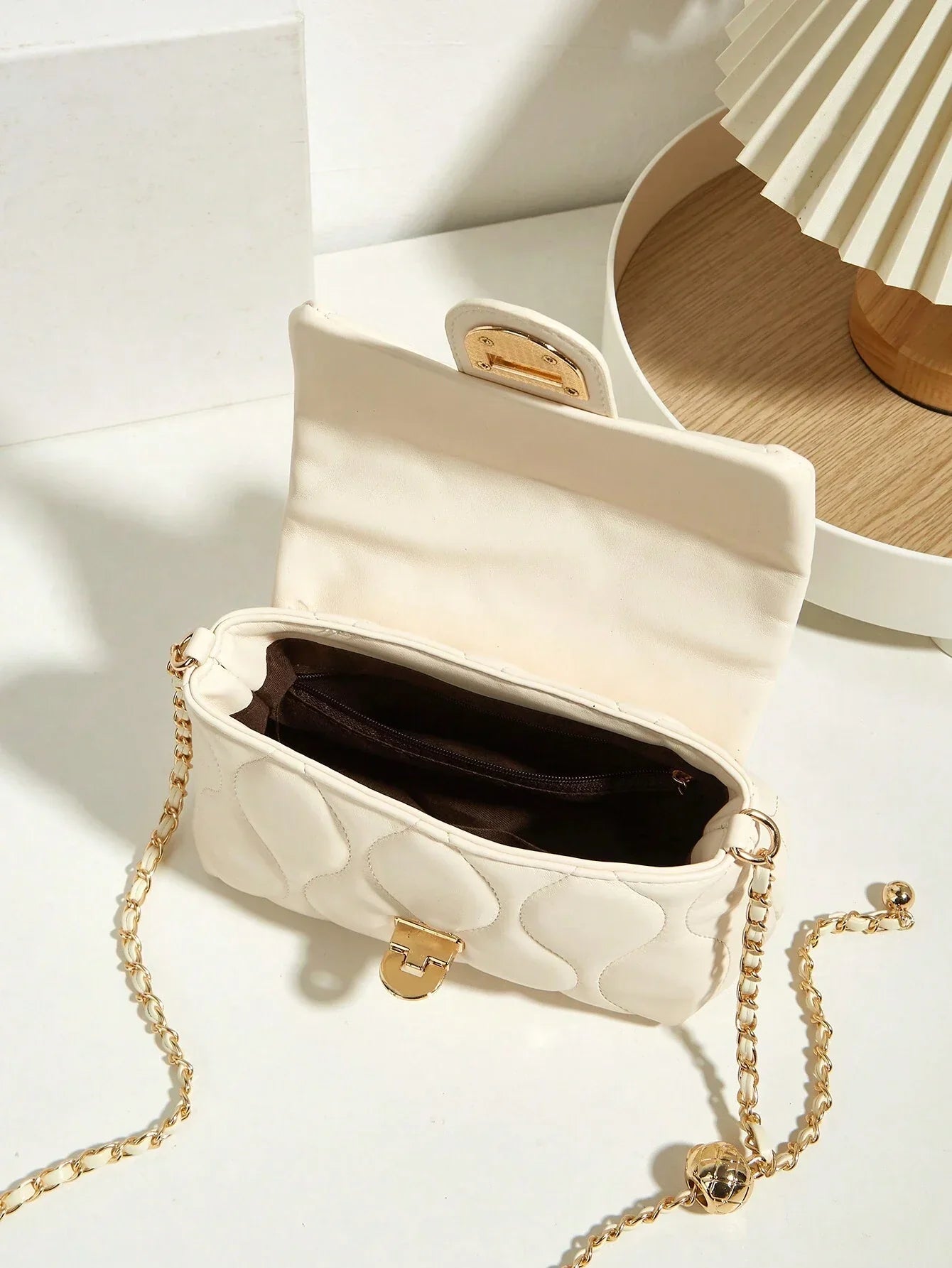 One New Vintage Retro Style Small Bag With Rhombic Chain And Lucky Beads, Versatile And Elegant Design shein
