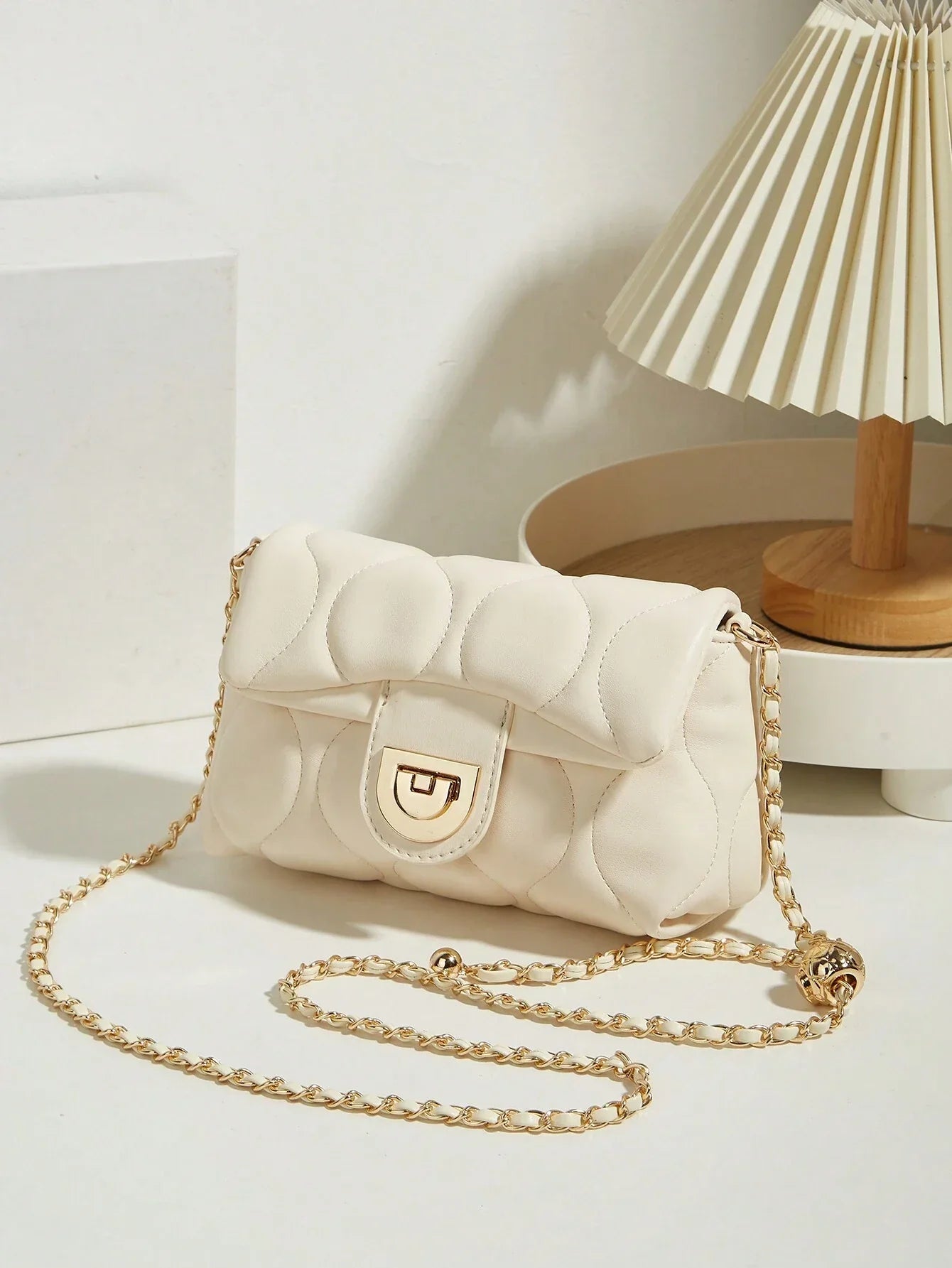One New Vintage Retro Style Small Bag With Rhombic Chain And Lucky Beads, Versatile And Elegant Design shein