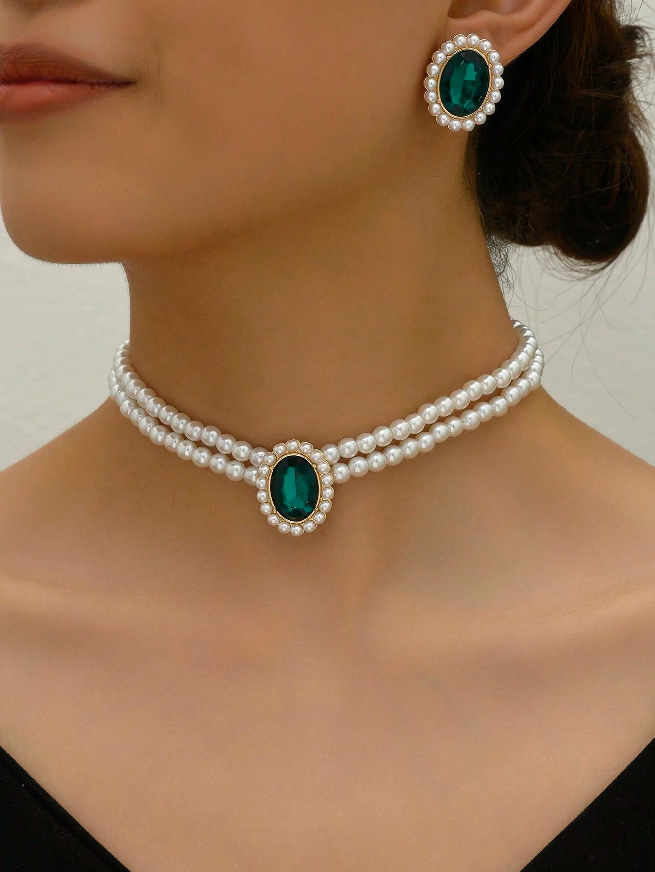 2pcs Jewelry Set - 1 Necklace And 1 Pair Of Earrings shein