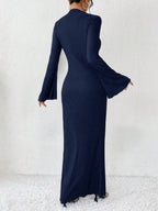 Rafferiza Solid Color Long Bell Sleeve Women's Dress shein