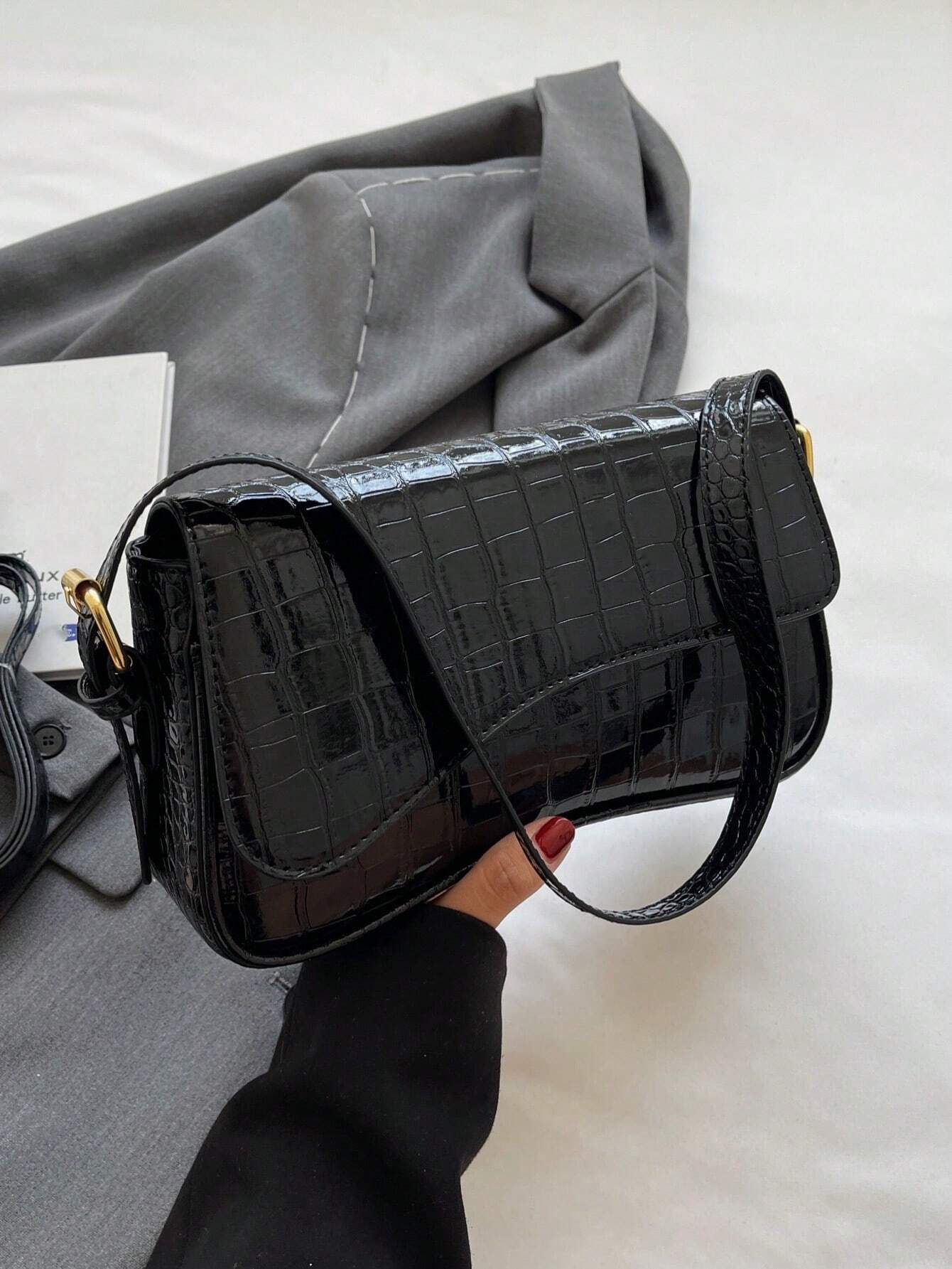 Dopamine Fashionable Women Crossbody Bag shein
