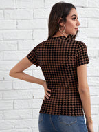 Clasi Houndstooth Print Short Sleeve Knit T-Shirt shein