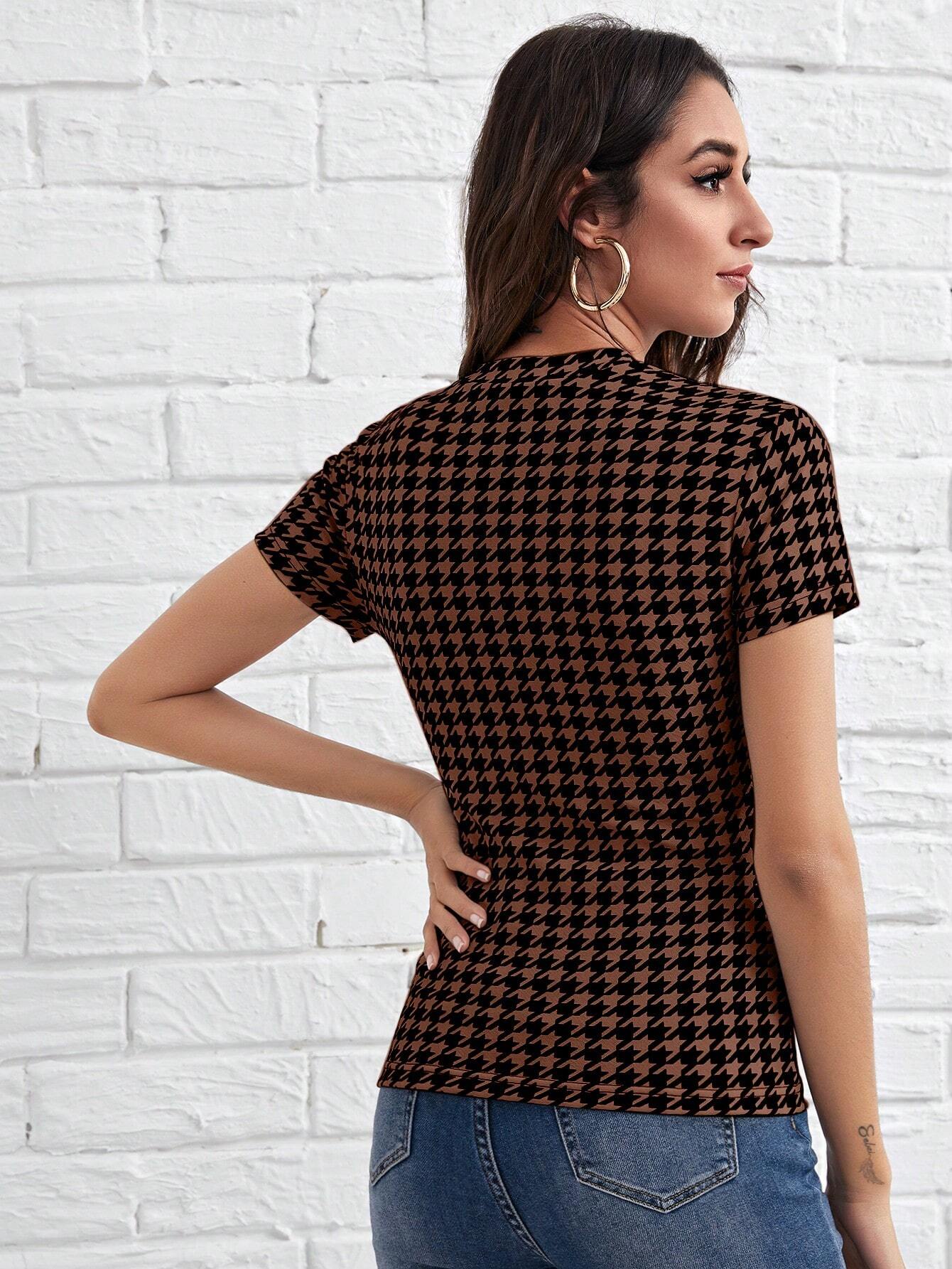 Clasi Houndstooth Print Short Sleeve Knit T-Shirt shein