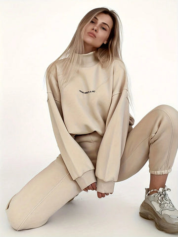 EZwear Slogan Print Drawstring Hem Sweatshirt And Sweatpants Two Piece Set
