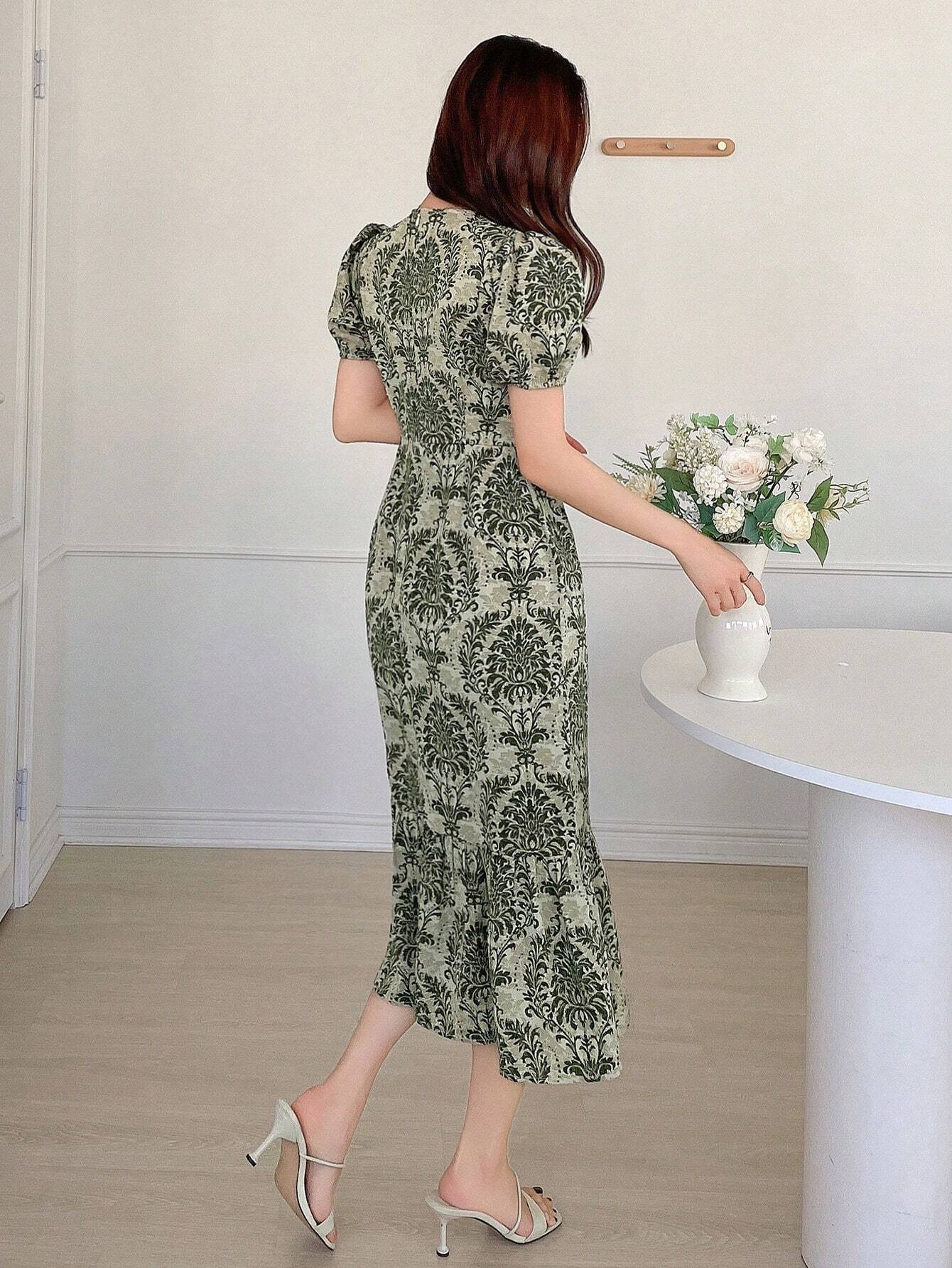 Women's Holiday Style Printed Short Sleeve Dress shein