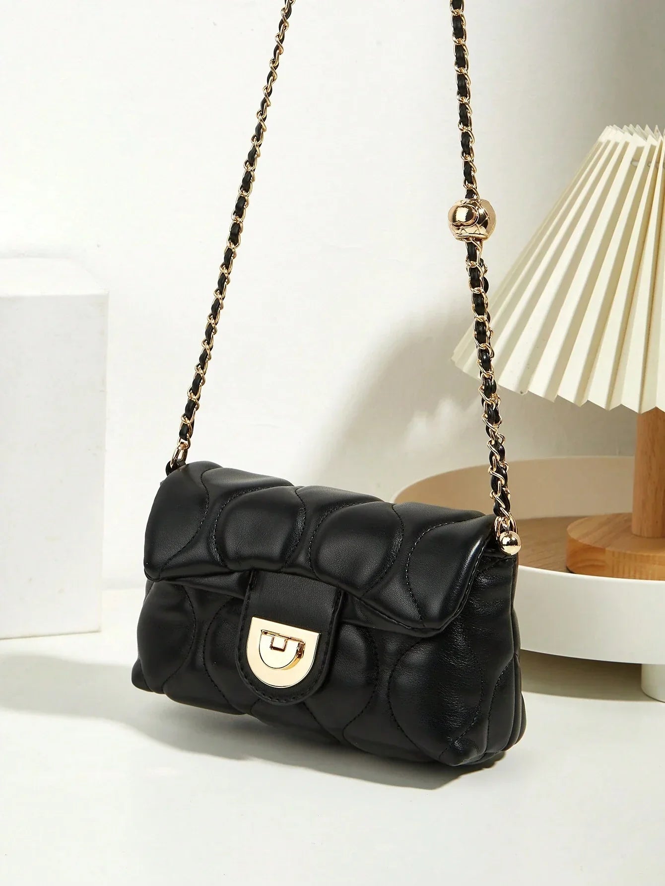 One New Vintage Retro Style Small Bag With Rhombic Chain And Lucky Beads, Versatile And Elegant Design shein