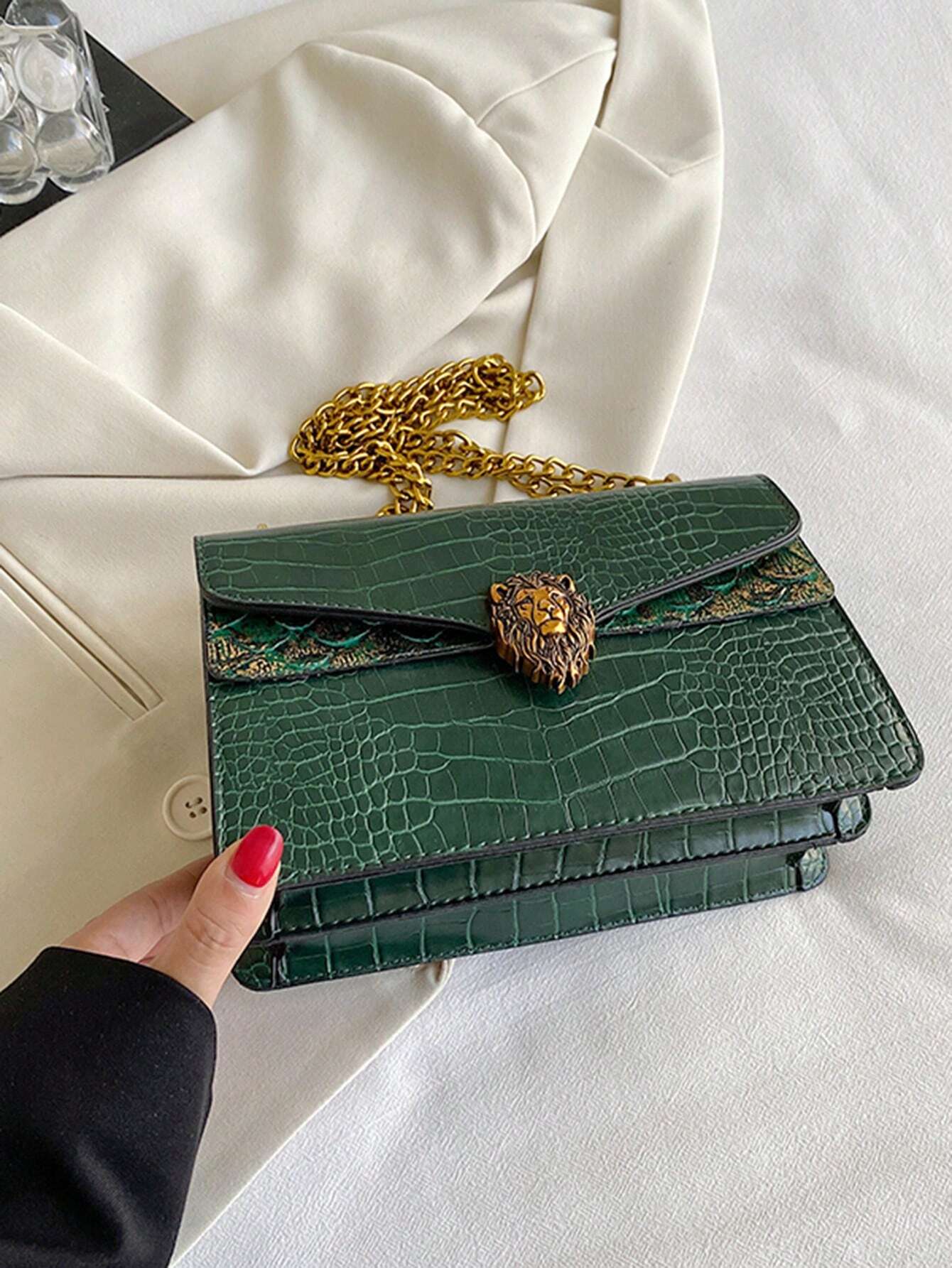 Women's Crocodile Pattern Vintage Chain Square Bag shein