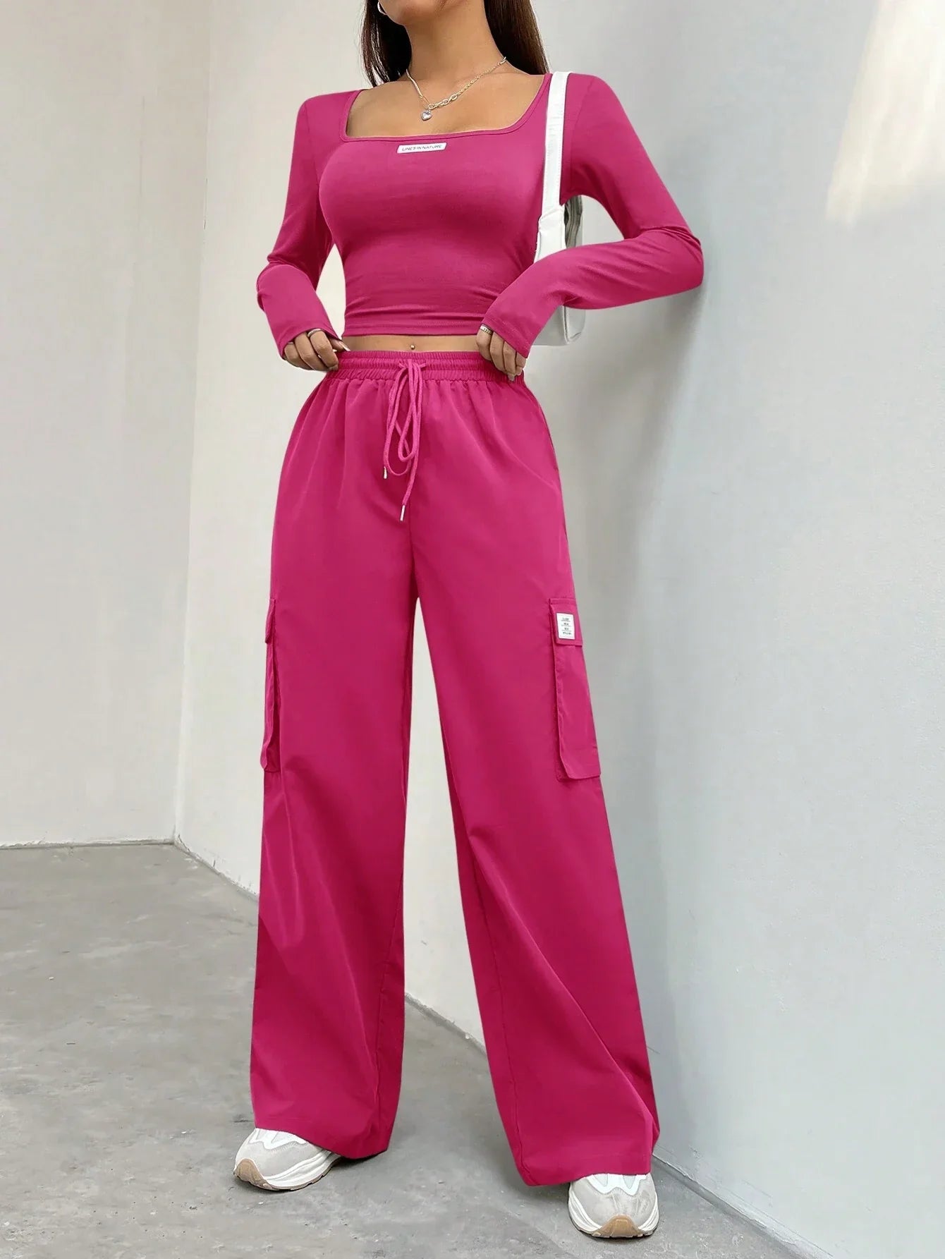 EZwear Women's Letter Print Fleece Long Sleeve T-Shirt And Cargo Pants Outfit shein