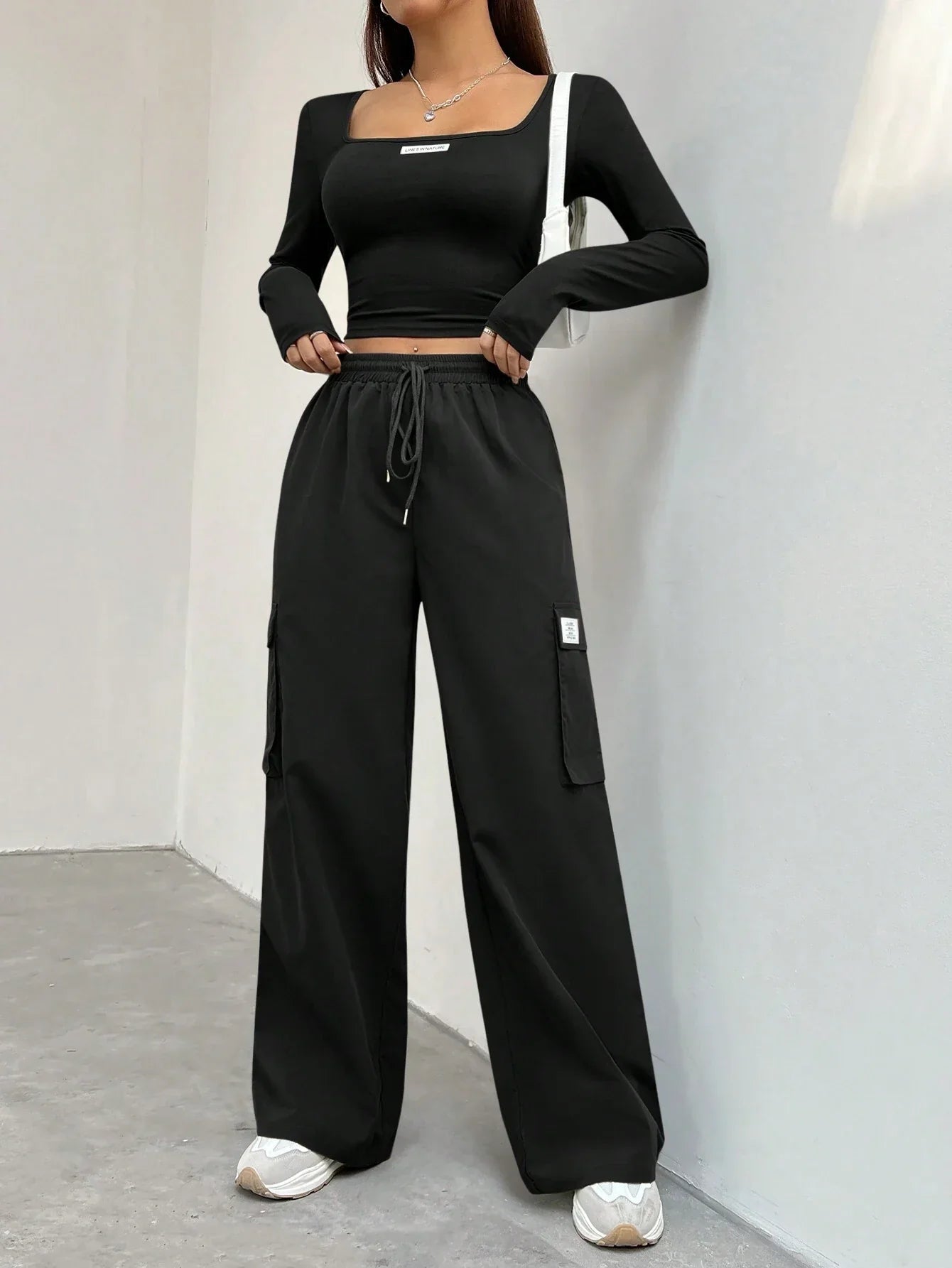 EZwear Women's Letter Print Fleece Long Sleeve T-Shirt And Cargo Pants Outfit shein