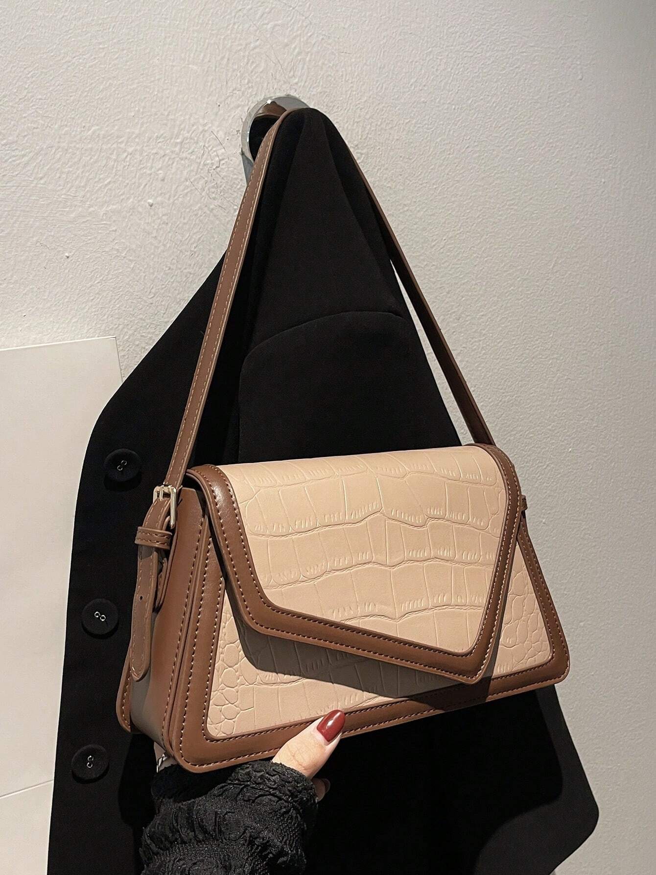 1pc Fashionable Color-Block Crocodile Pattern Diamond Checkered Flap Zipper Vintage Simple Shoulder Bag