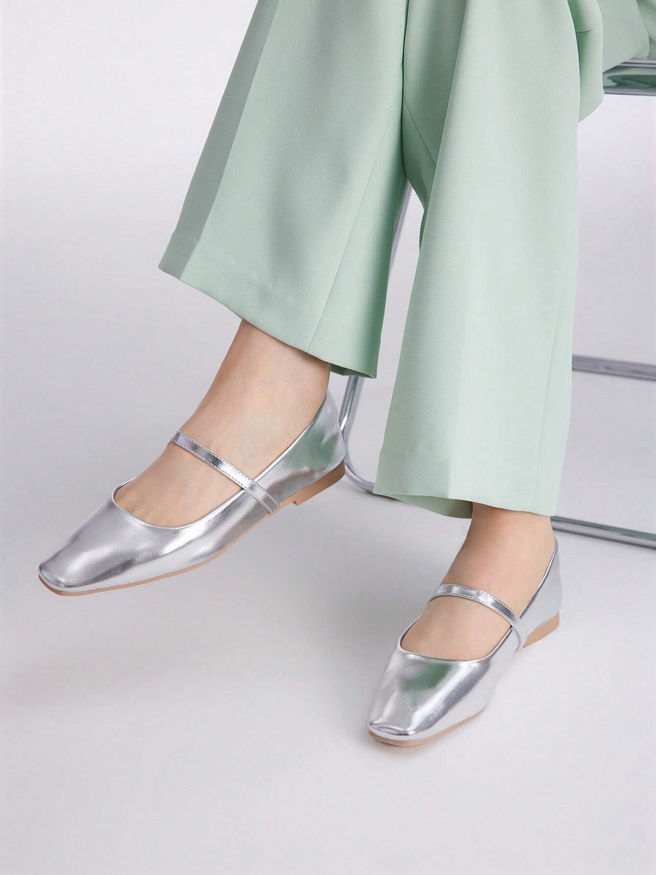 MOTF PREMIUM WOMEN COMFORTABLE SIMPLE AND VERSATILE FLAT SHOES shein