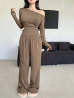 DAZY Women's Irregular Shoulder Ruched T-Shirt And Wide-Leg Pants Set shein