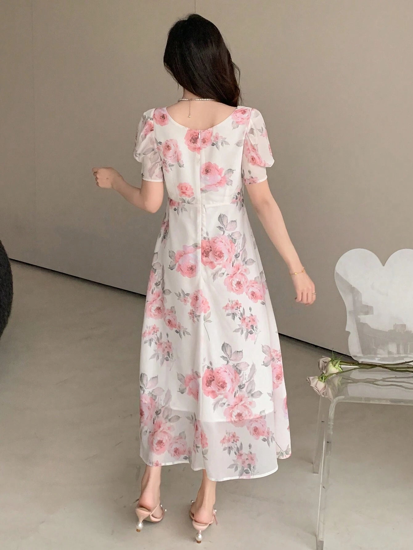 DAZY Elegant Floral Print Square Neck Puff Sleeve Dress shein