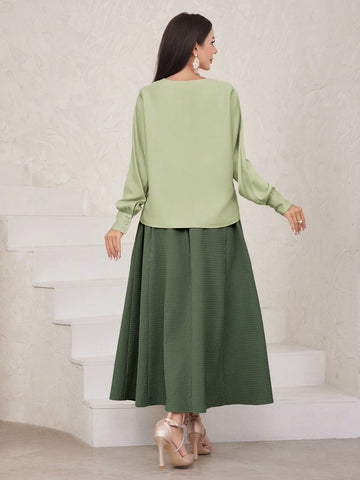 Modely Solid Color V-Neck Long Sleeve Casual Top And Skirt shein