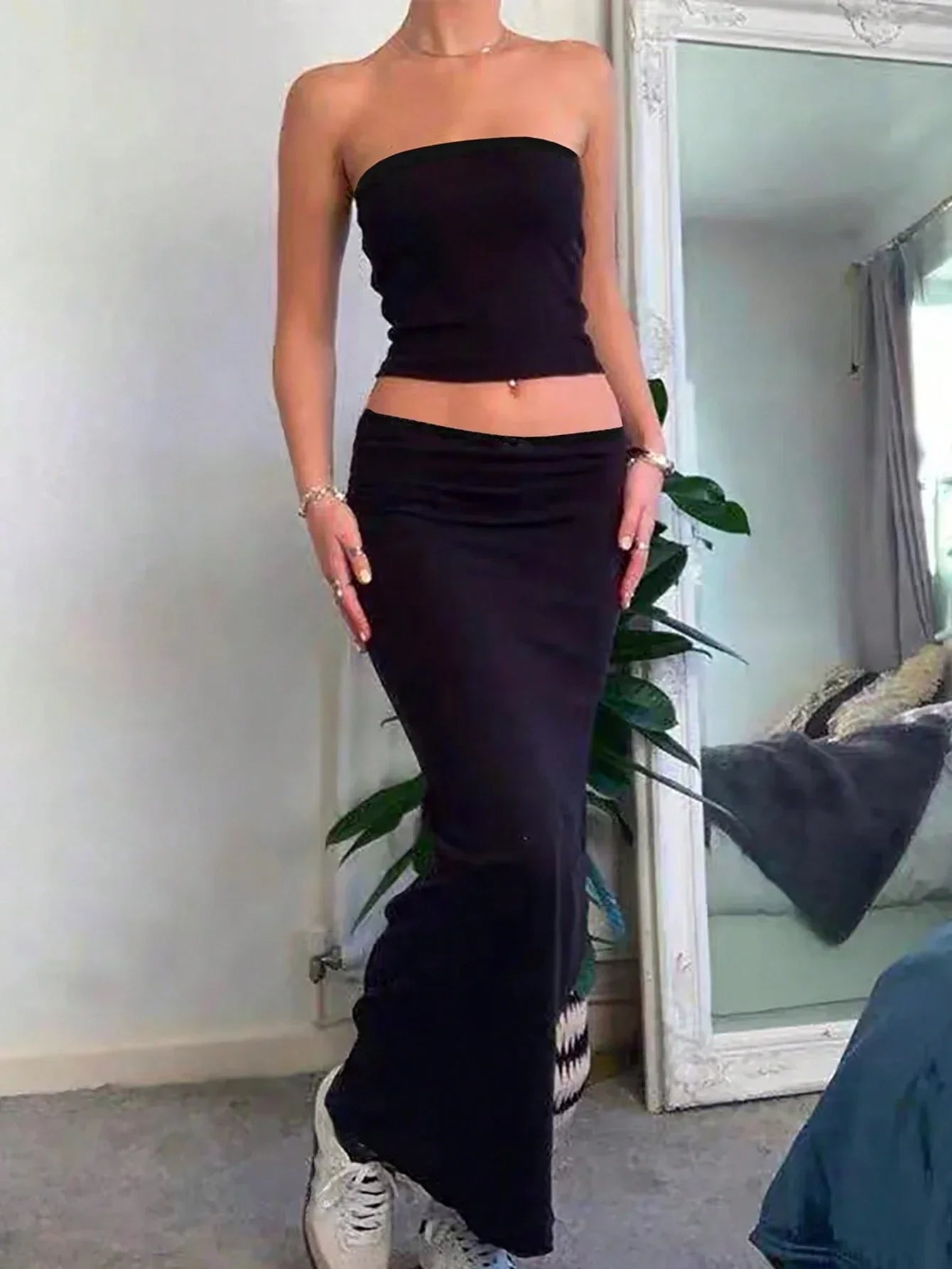 EZwear Ladies' Solid Color Simple Daily Strapless Top And Skirt shein