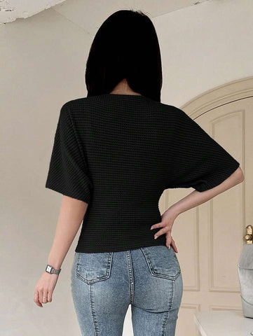 Dazy Designer Women's V-Neck Pleated Texture T-Shirt