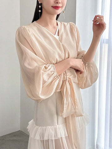 DAZY Floral Print Tie Back Lantern Sleeve Blouse