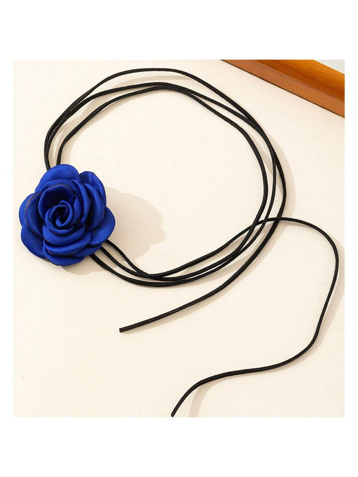 1pc Women's Creative Handmade Rose Flower Necklace shein