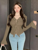 Dazy Designer Women Fashion Texture Ruffle V-Neck Bell Sleeve Slim Fit T-Shirt shein