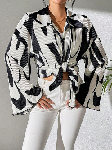 LUNE Women's Random Floral Print Bell Sleeve Blouse
