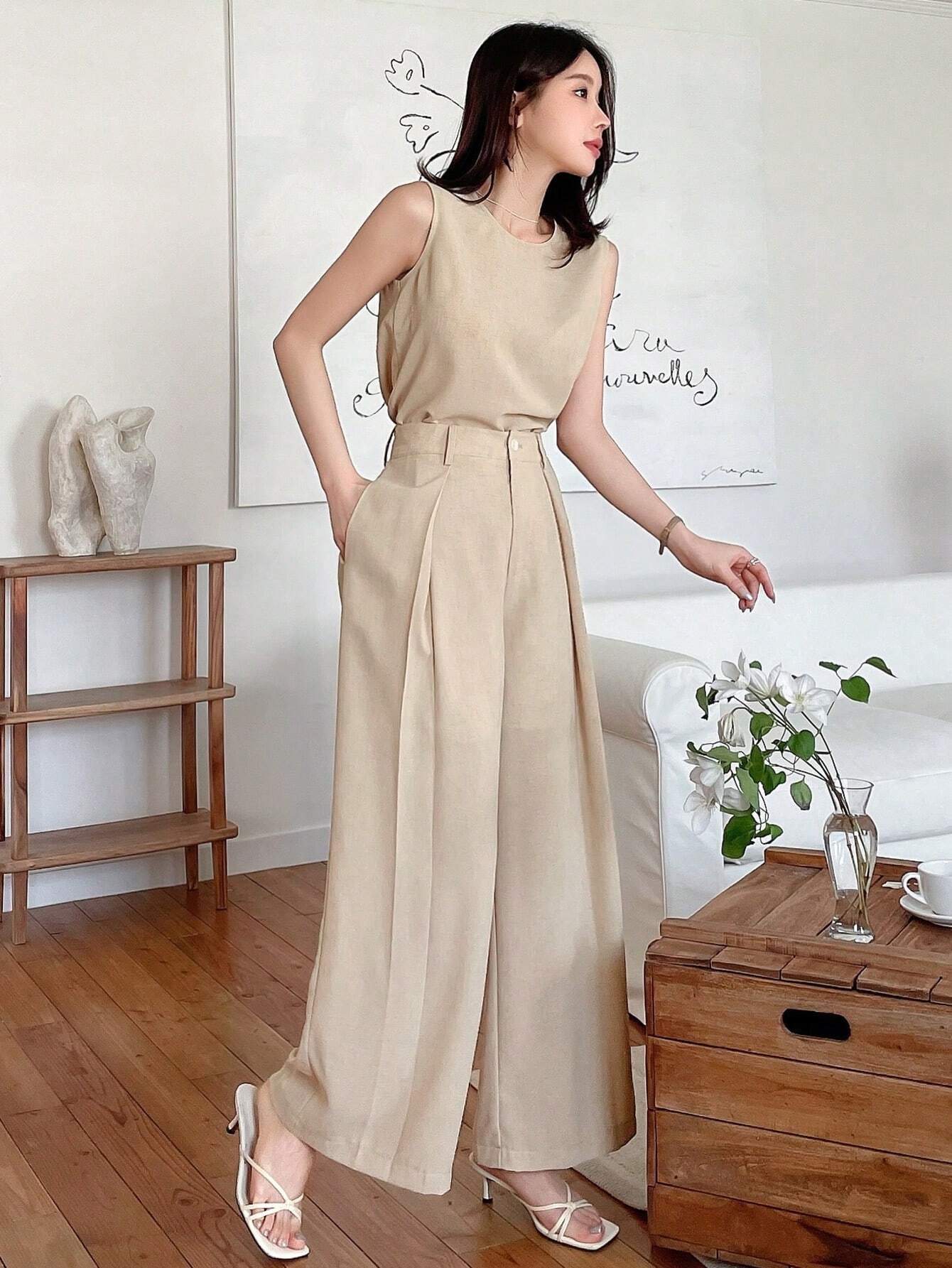 DAZY Women's Monochrome Sleeveless Top And Wide Leg Pants Set shein