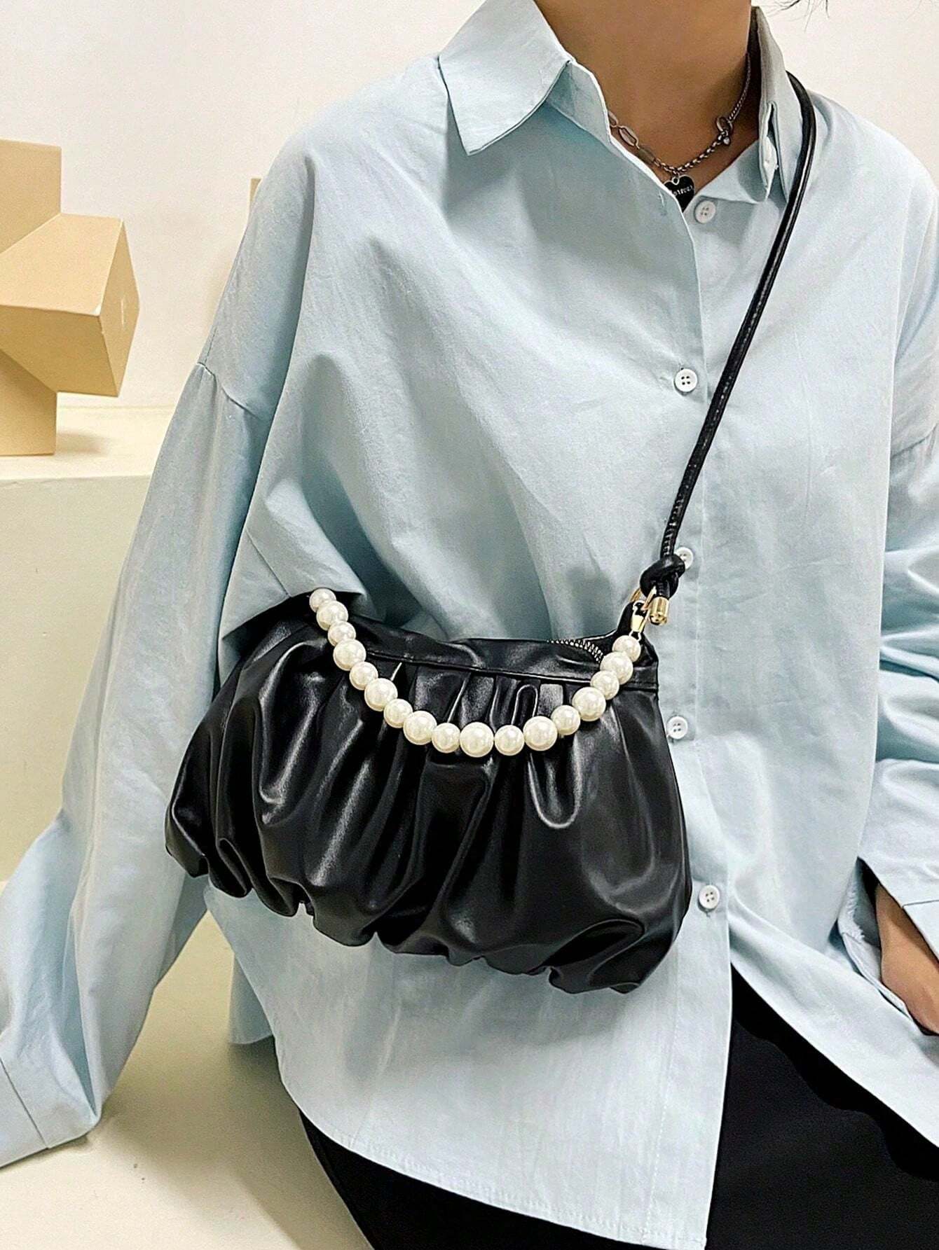 Argyle Princess Faux Pearl & Rhinestone Pearl Chain & Decor Minimalist Pearls Decor Ruched Bag shein