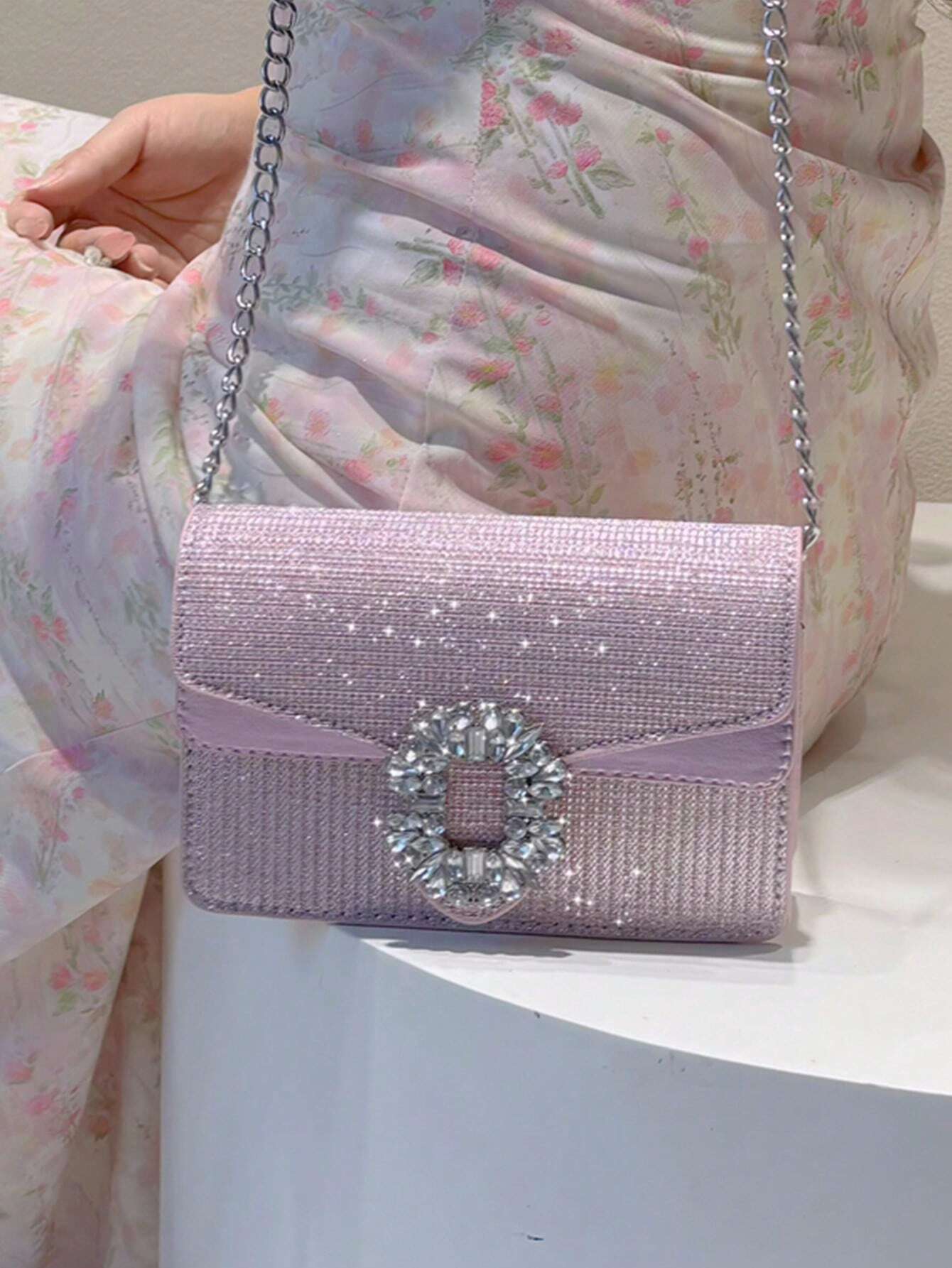 Casual Fashion Chain Shoulder Bag shein