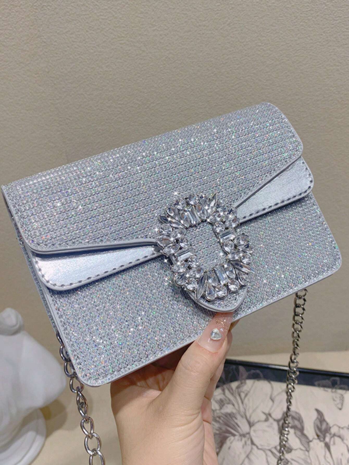 Casual Fashion Chain Shoulder Bag shein