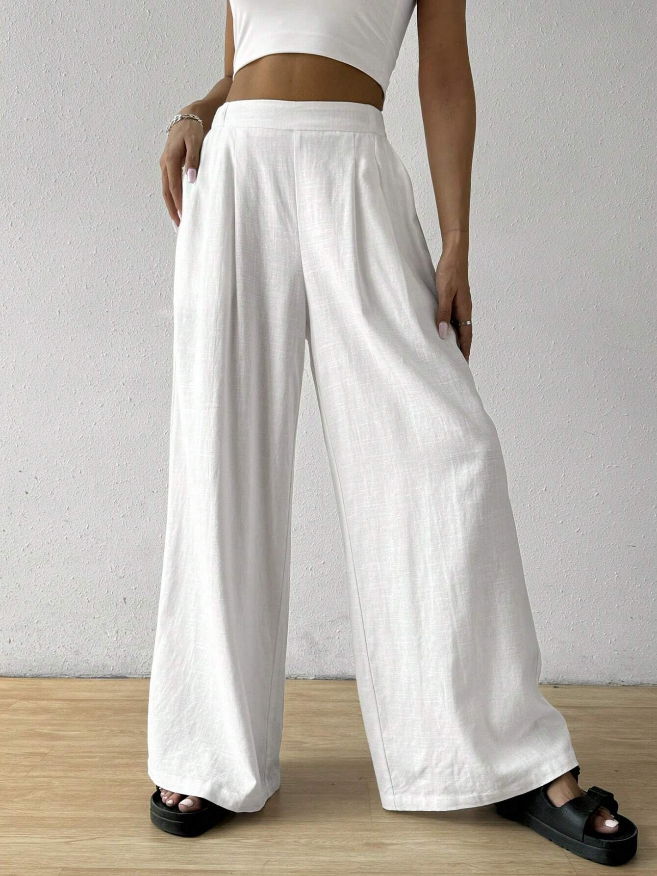 EZwear Solid Color Pleated Wide Leg Pants shein