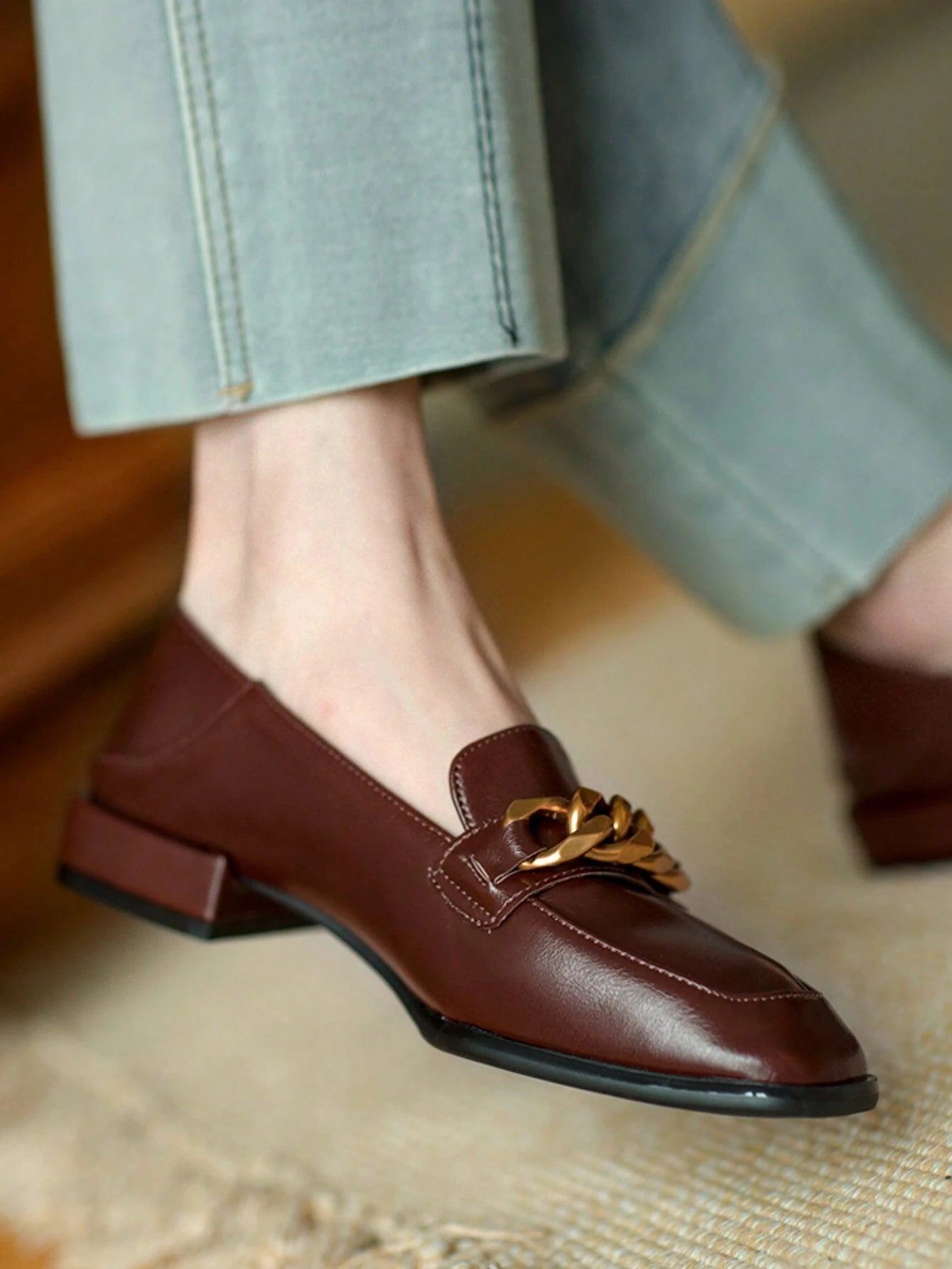 Women's Flat Loafers With Retro Square Toe Design shein