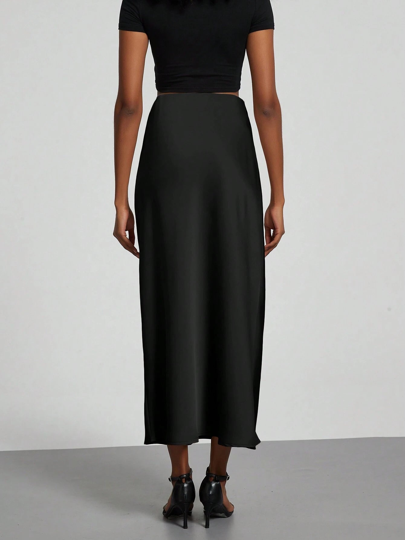 Women's Fashion Casual Stretch Silk Satin Texture Satin Skirt shein