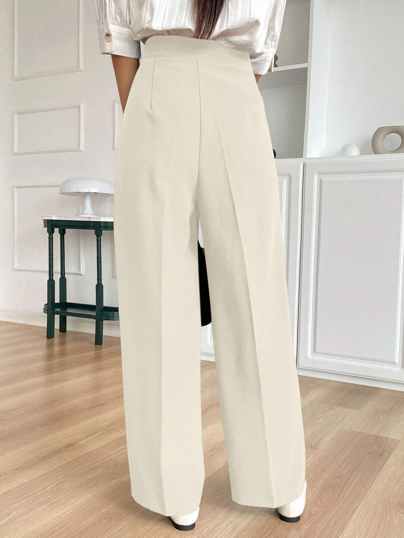 Solid Color Buttoned Straight Leg Regular Fit Casual Pants shein