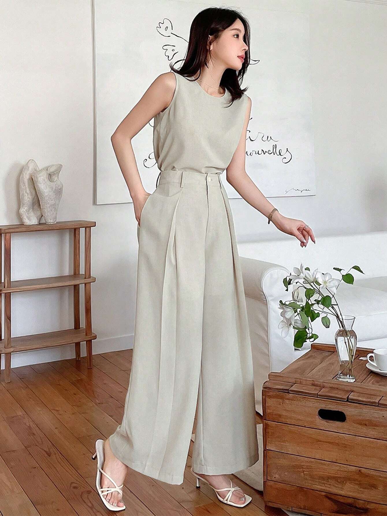 DAZY Women's Monochrome Sleeveless Top And Wide Leg Pants Set shein