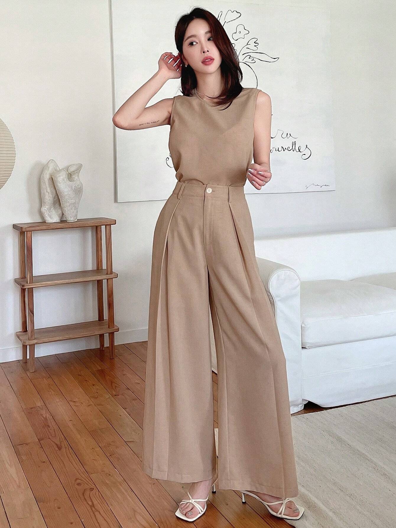 DAZY Women's Monochrome Sleeveless Top And Wide Leg Pants Set