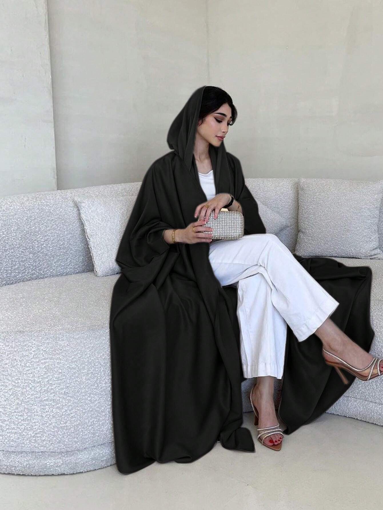 Elegant And Minimalist Soft Light Woven Batwing Sleeve Abaya shein