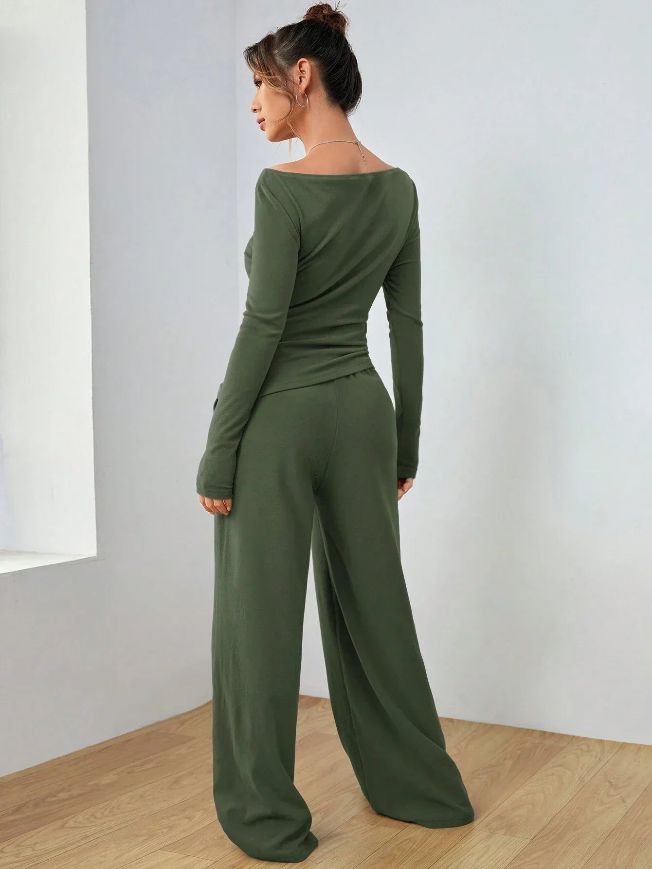EZwear Knitted Women's Slim Fit Boat Neck Long Sleeve Top And Wide Leg Pants Set shein
