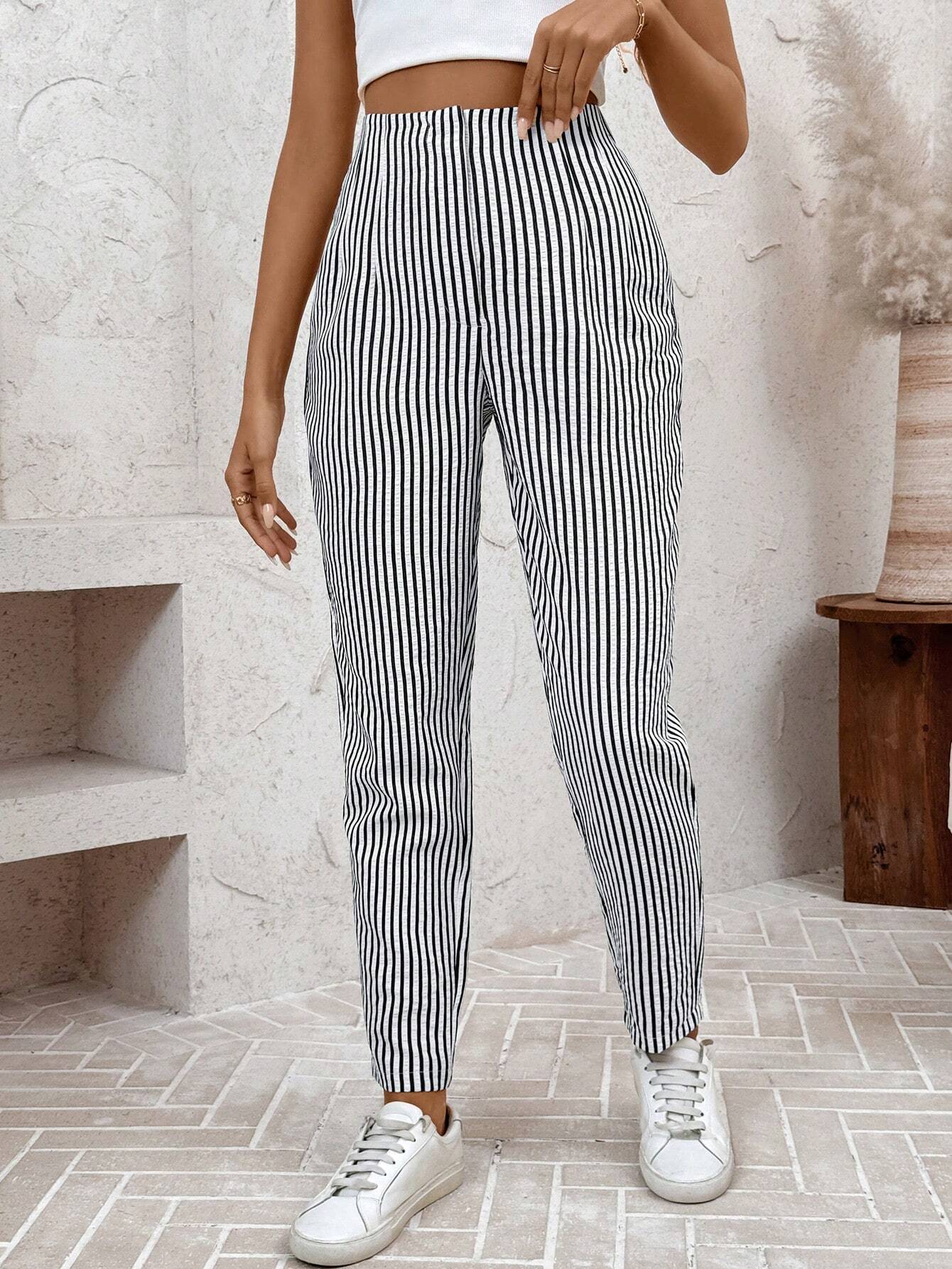Essnce Plicated Detail Carrot Pants shein