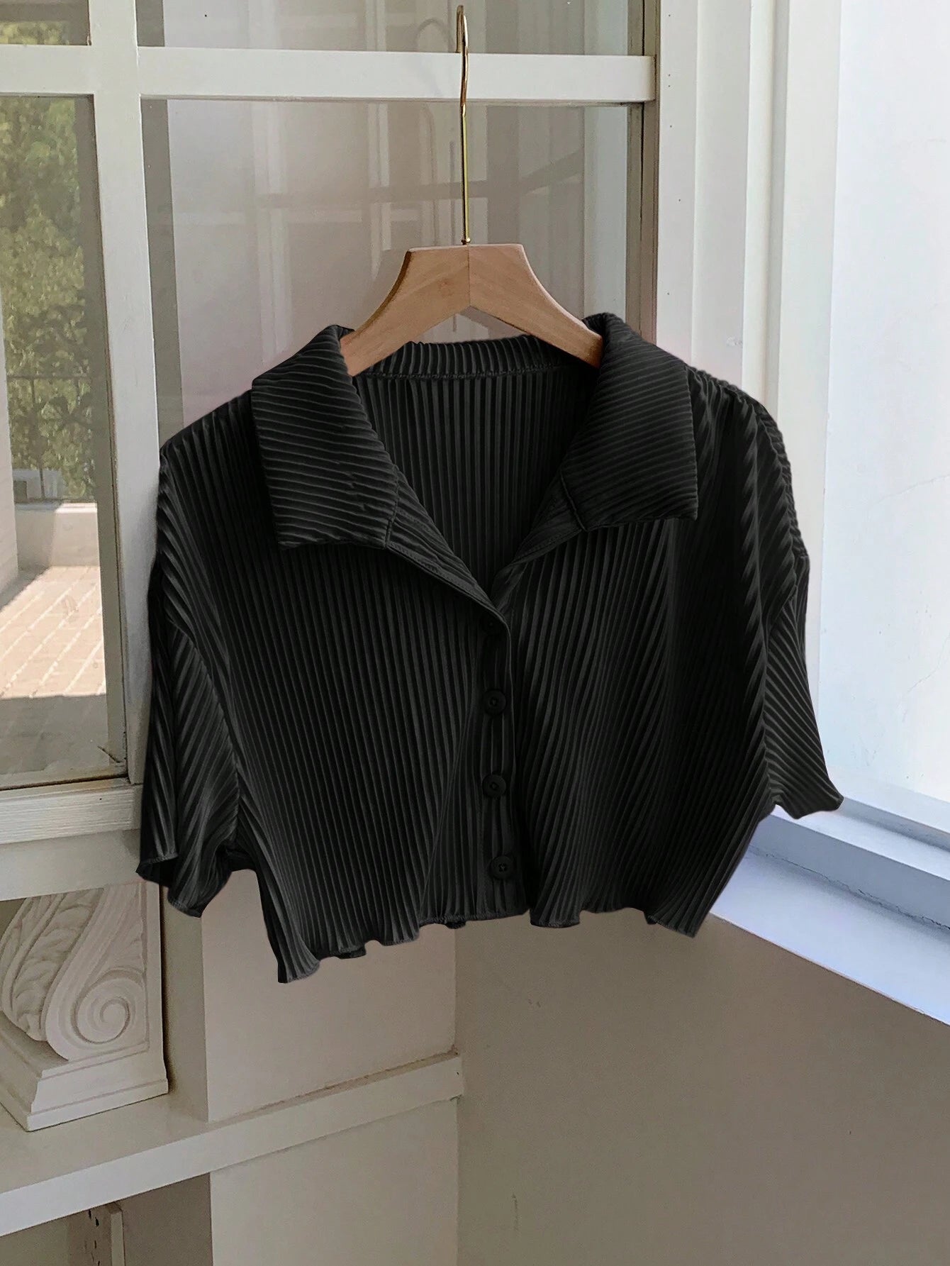 Y2K Style Short Cropped Pleated Shirt shein