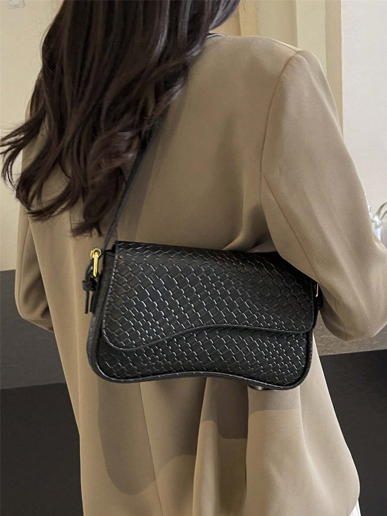 Dopamine Fashionable Women Crossbody Bag shein