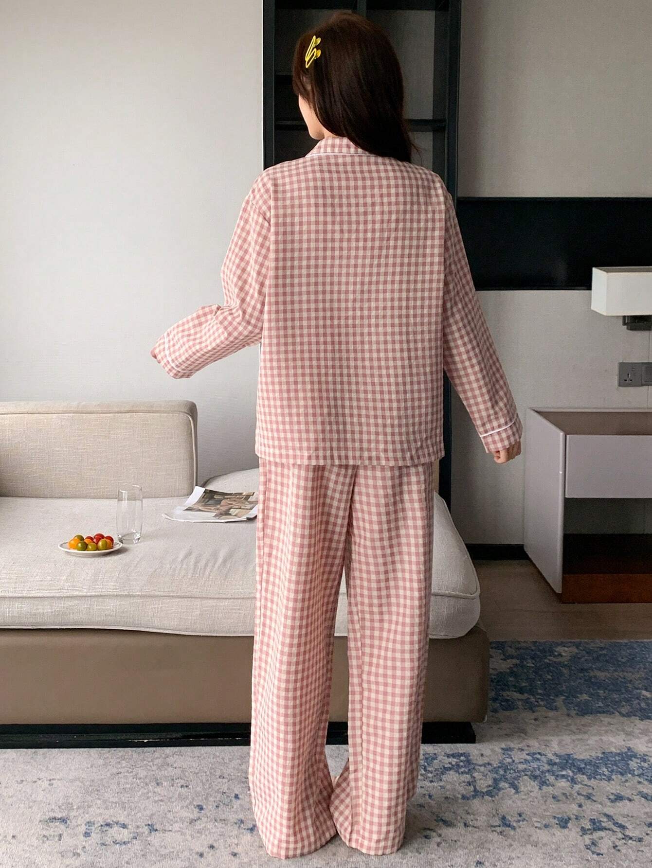 DAZY 2pcs Plaid Embroidery Pajama Set Shein