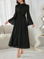 Modely Women's Solid Color Simple Daily Long Sleeve Dress shein