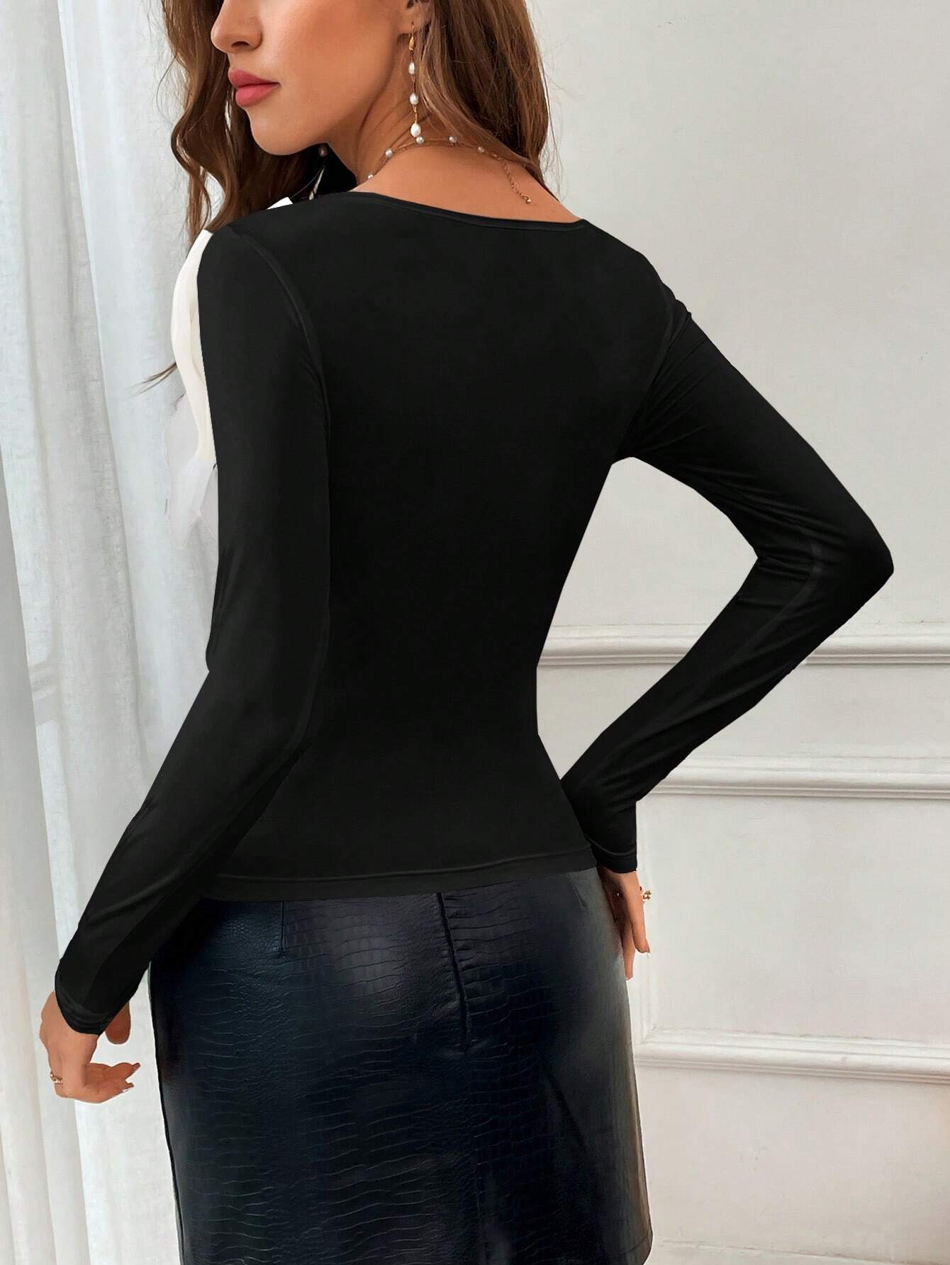 Privé Women's Round Neck Oversized Bow Decor Long Sleeve Fitted Elegant Gentle Sweet T-Shirt shein