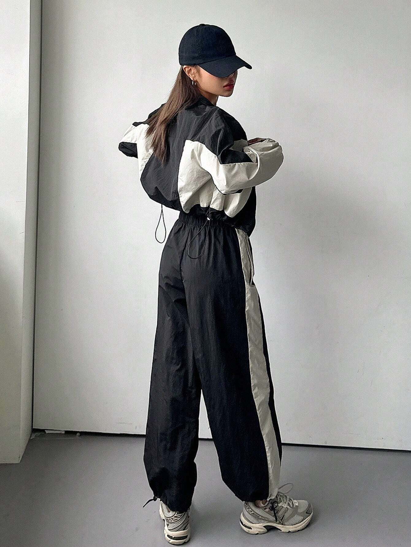 DAZY 2pcs Women Contrast Color Block Long Sleeve Drawstring Front Zip Jacket And Pants Suit shein
