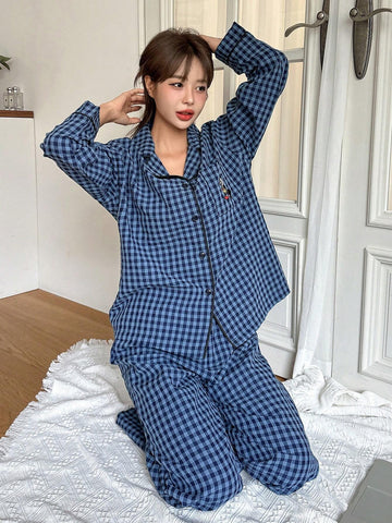 DAZY 2pcs Women's Plaid Embroidered Cartoon Print Loose Long Sleeve Top And Pants Pajama Set shein