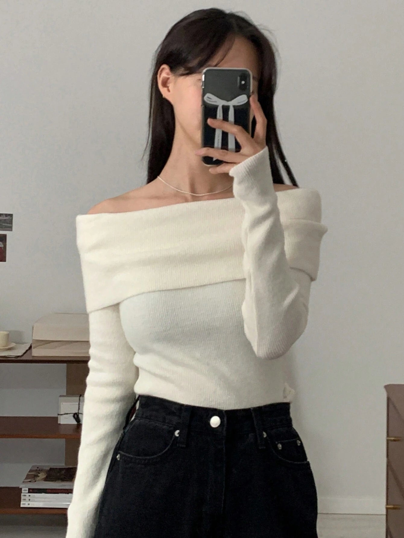 DAZY Women Casual & Elegant Solid Color Off-Shoulder Sweater shein
