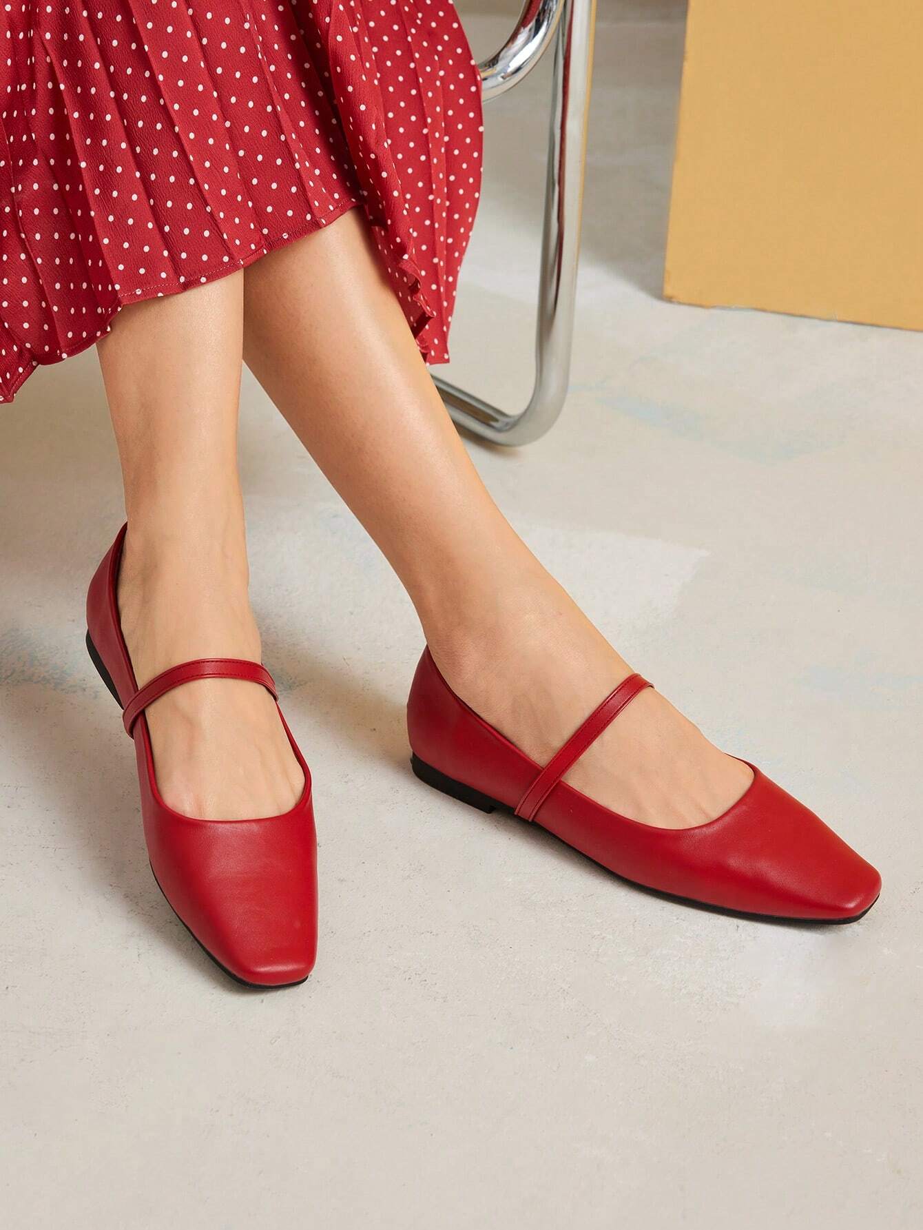 MOTF PREMIUM WOMEN COMFORTABLE SIMPLE AND VERSATILE FLAT SHOES shein