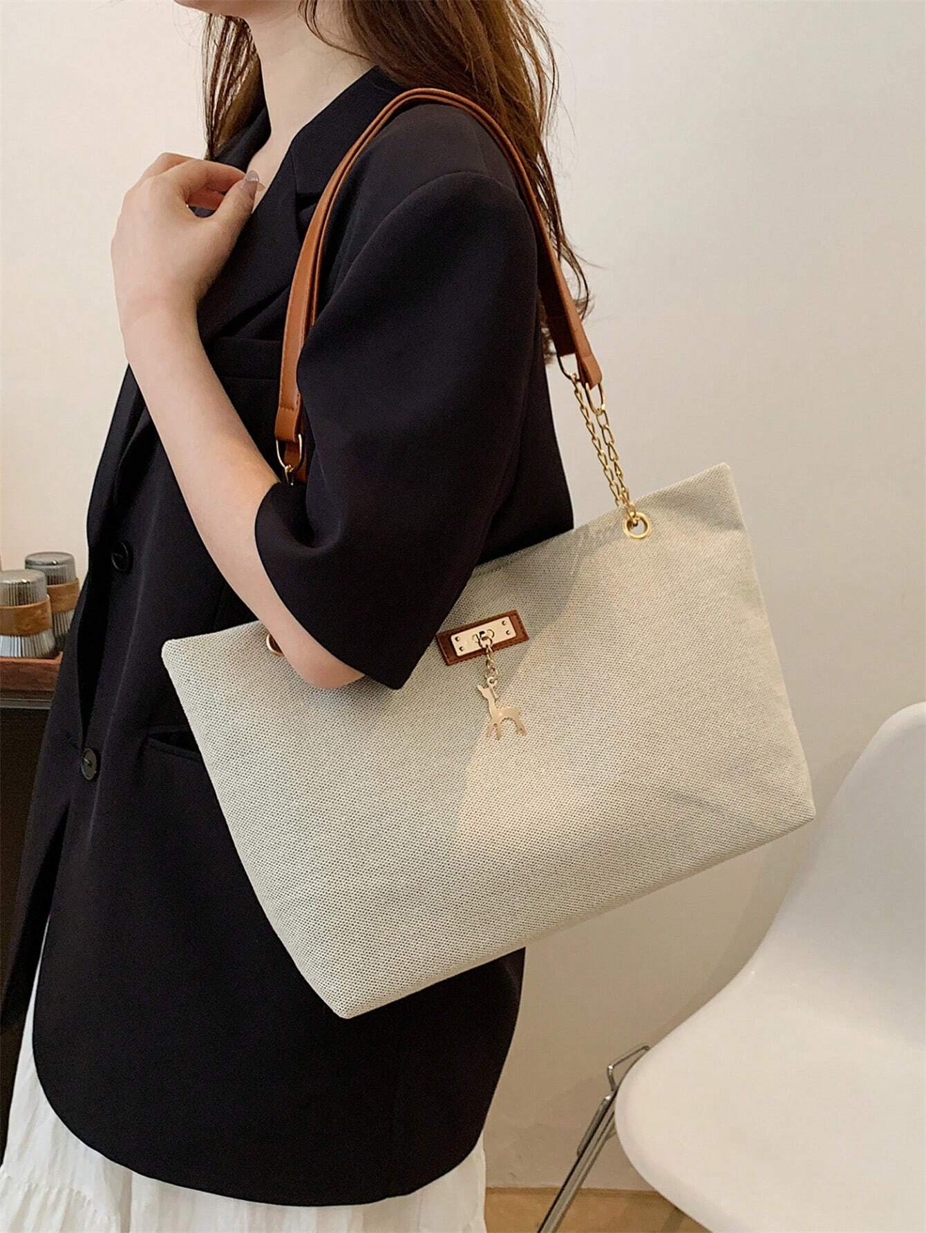 1pc Polyester Deer Decoration Large Capacity Zipper Closure Fashion Shoulder Tote Bag shein