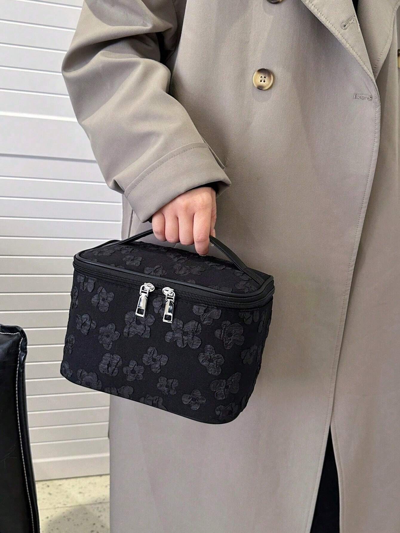 Floral Pattern Makeup Bag Top Handle Zip Around shein