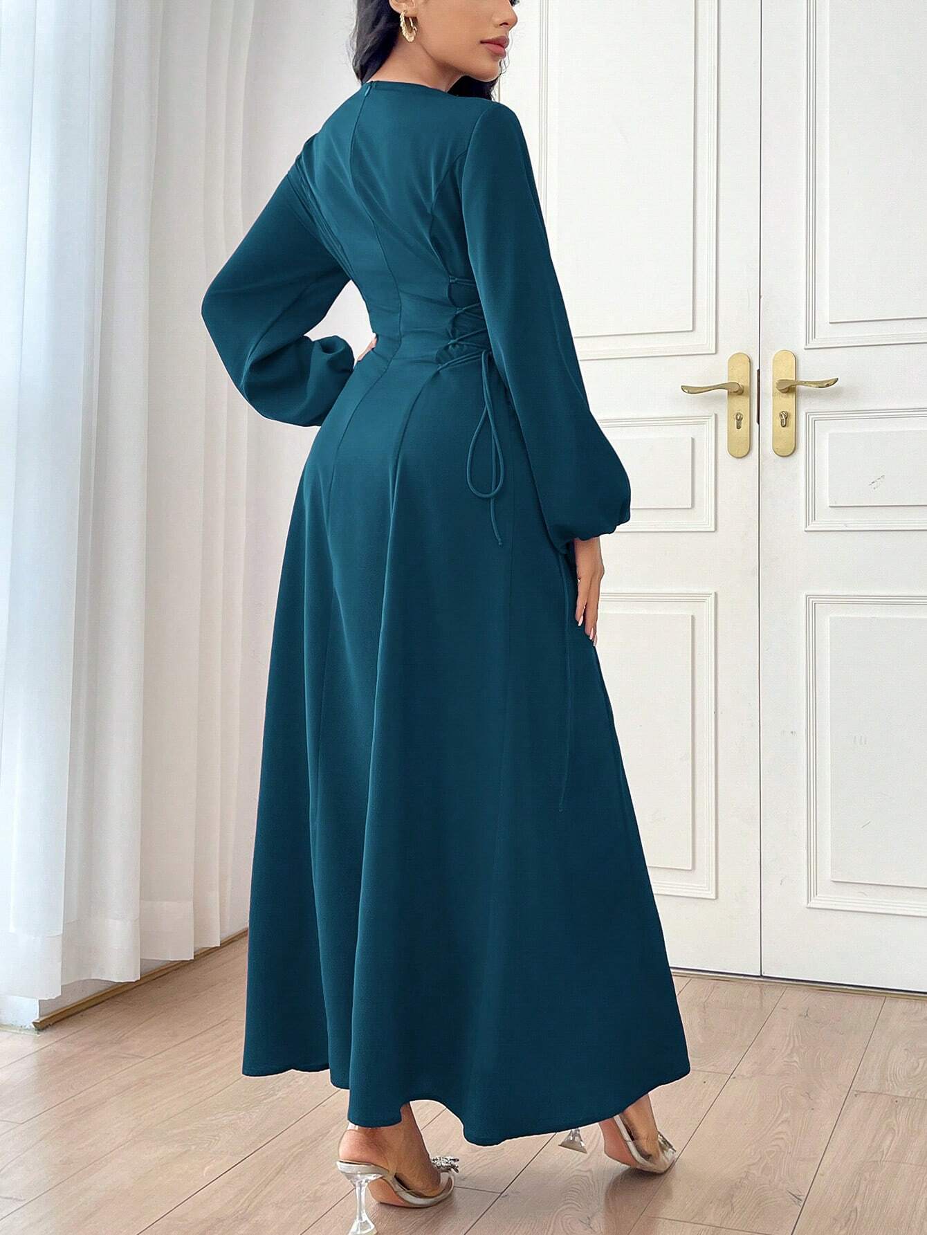 Modely Women's Solid Color Simple Daily Long Sleeve Dress shein
